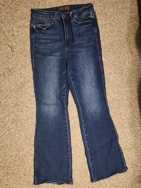 Judy Blue Boot Cut 7/28 Short